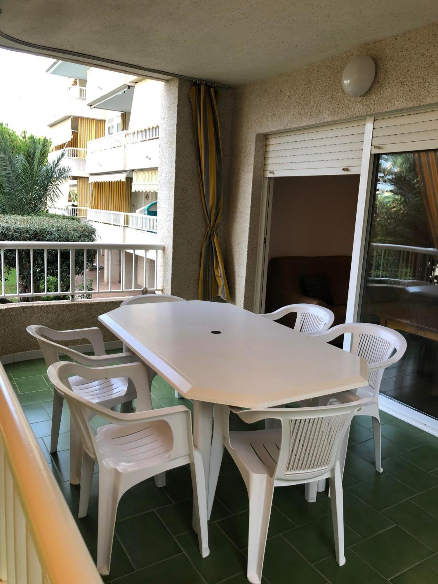Apartamento En Alquiler Parque 8, Playa De Gandia ภายนอก รูปภาพ